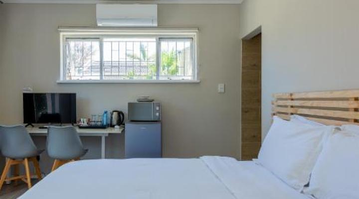 Bloubergstrand Lodge