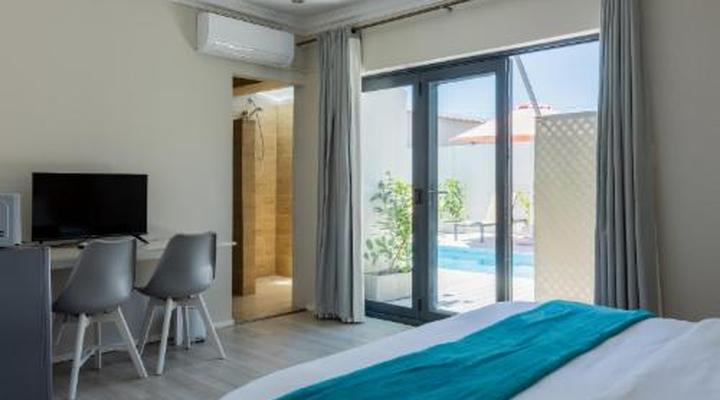 Bloubergstrand Lodge