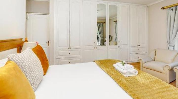 Bell Rosen Guest House