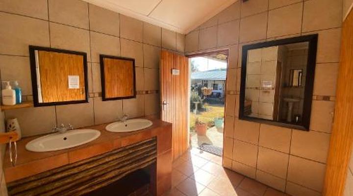 Sani Lodge & Cottages