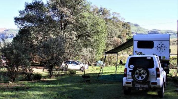 Sani Lodge & Cottages