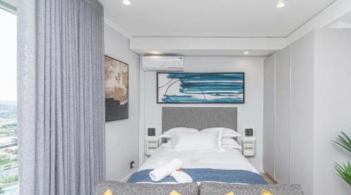 Lux @ Ellipse Galelileo