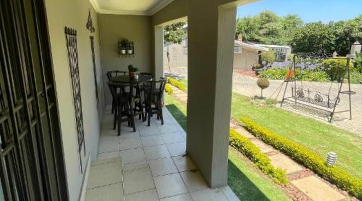 Oaklands Inn & Conference Centre