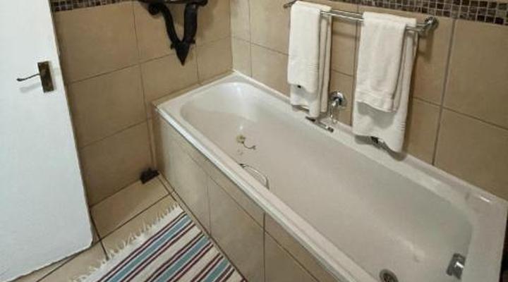 Oaklands Inn & Conference Centre