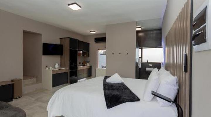 Grey Luxury Accommodation Langebaan