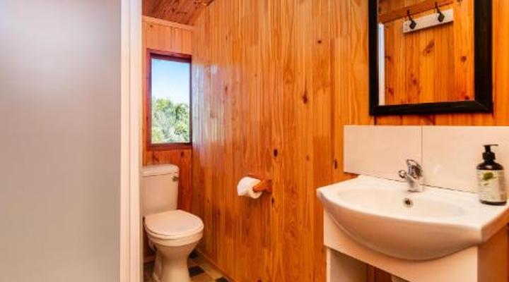 Bloukrans Off-Grid Cabin
