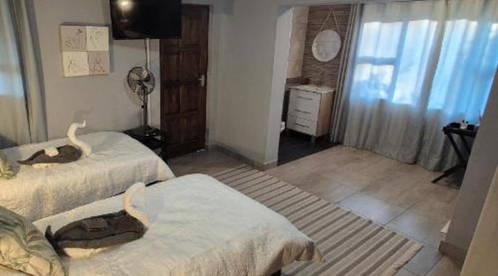 Goggas Nest BnB and Restaurant