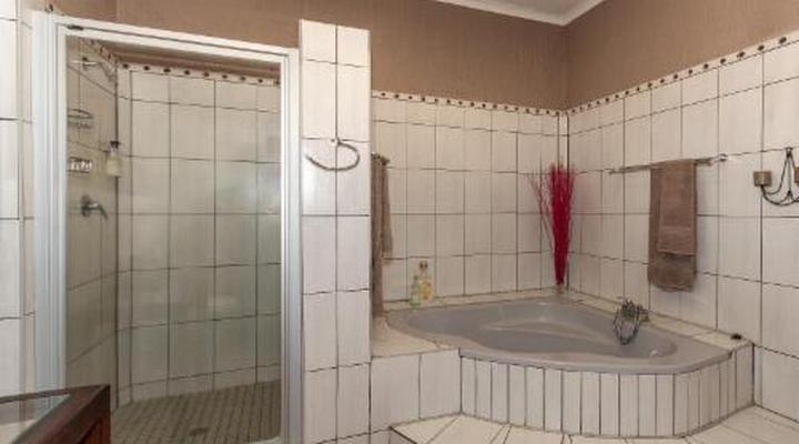 Chestnut Country Lodge