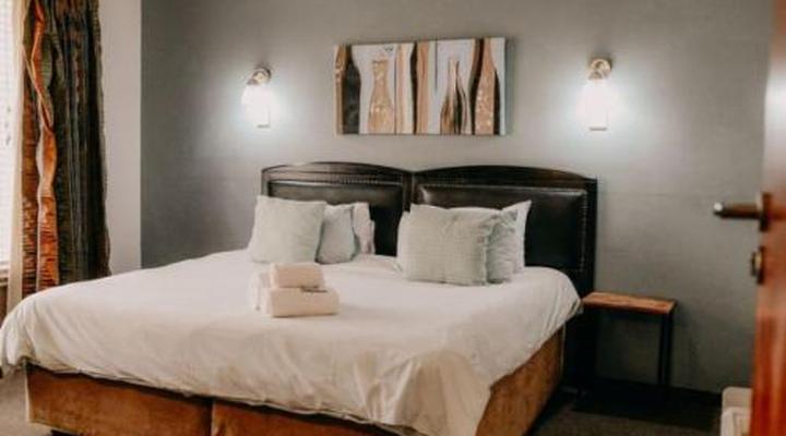 La Rona Hospitality Services