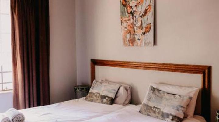 La Rona Hospitality Services