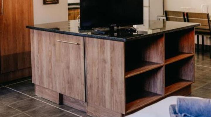 La Rona Hospitality Services