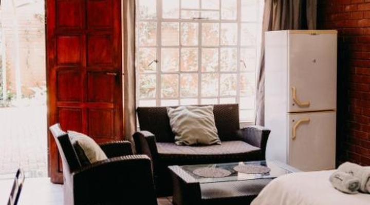 La Rona Hospitality Services