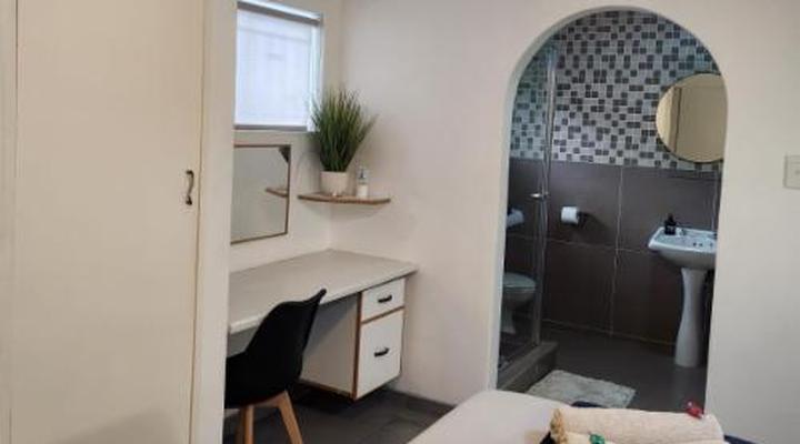 Hillton Manor Self-catering Apartments