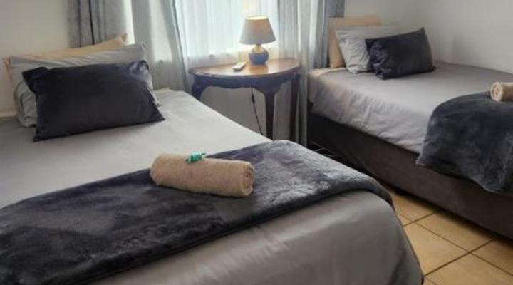 Hillton Manor Self-catering Apartments