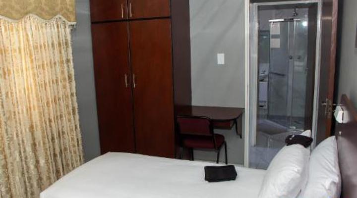 Rainbow Guest House & Tours