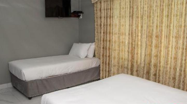 Rainbow Guest House & Tours