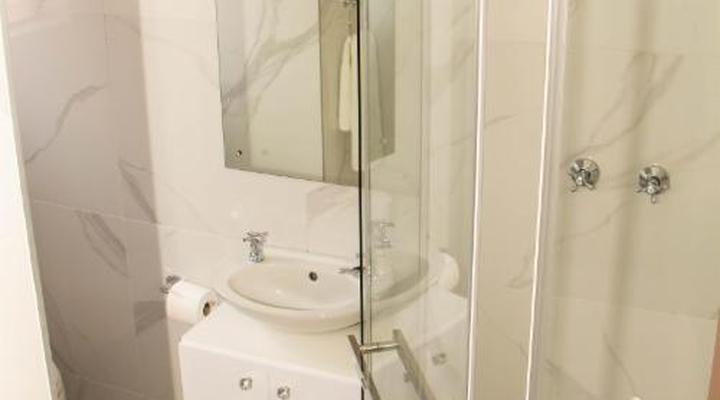 Rainbow Guest House & Tours