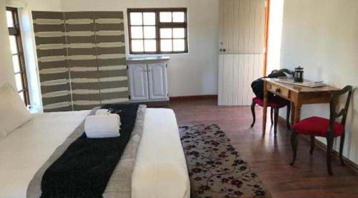 Kromrivier Farm Stays, Accommodation & Camping Venue