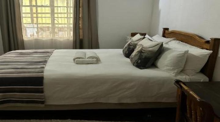 Kromrivier Farm Stays, Accommodation & Camping Venue