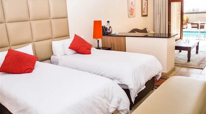 Inn & Out Plus Craighall