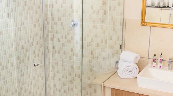 Inn & Out Plus Craighall