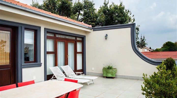 Inn & Out Plus Craighall