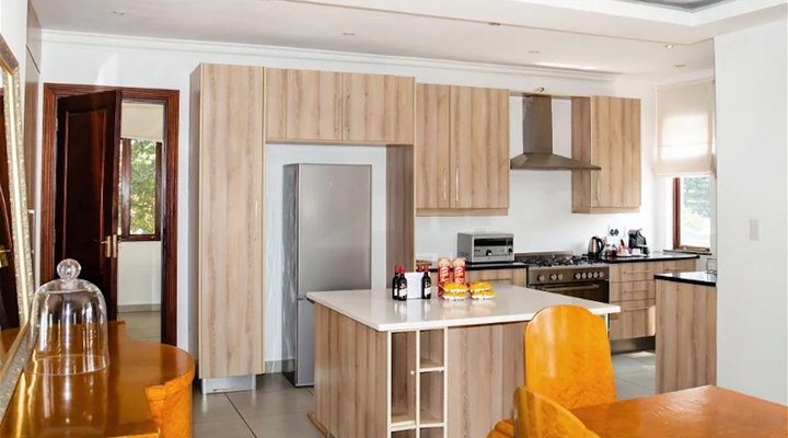 Inn & Out Plus Craighall