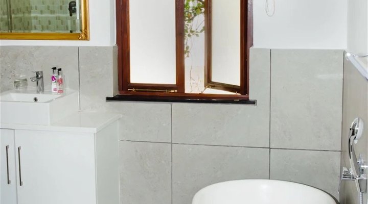 Inn & Out Plus Craighall