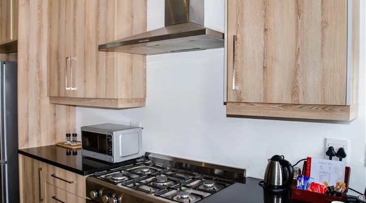 Inn & Out Plus Craighall