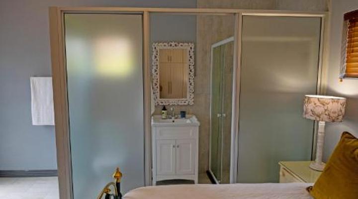 Le Chateau Guesthouse