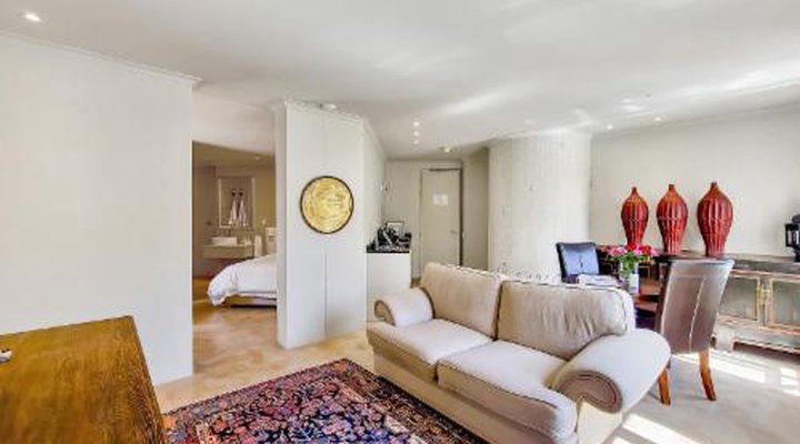 Rouge on Rose Boutique Hotel