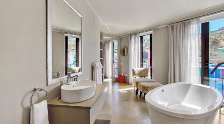 Rouge on Rose Boutique Hotel