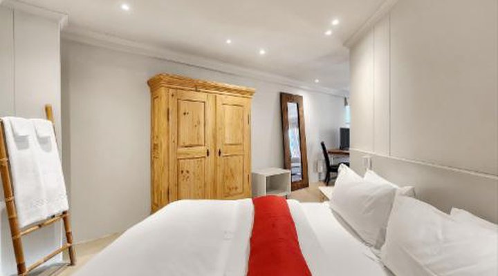 Rouge on Rose Boutique Hotel