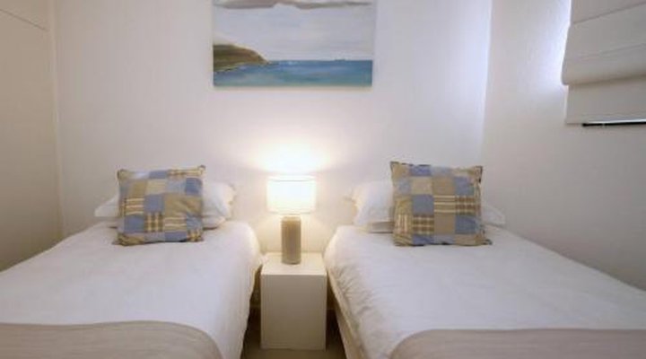 34 Sea Lodge