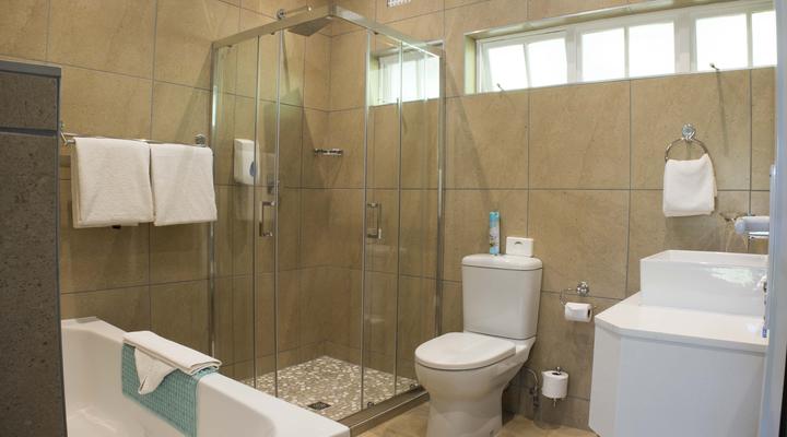 Cathedral Peak Hotel