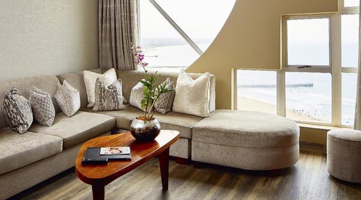 The Palace All-Suite