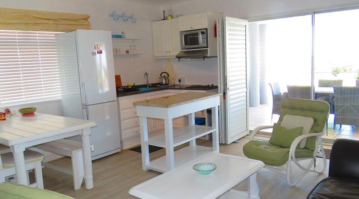 On The Beach-Seabreeze Apartment