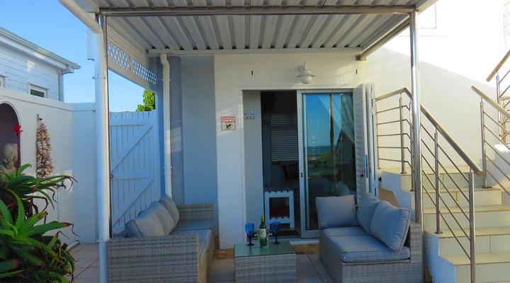 On The Beach-Seabreeze Apartment