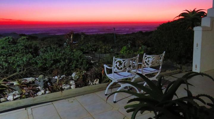 On The Beach-Seabreeze Apartment