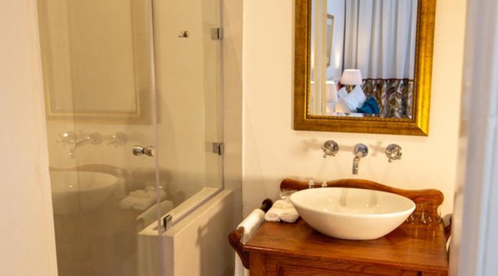 Le Ballon Rouge Guest House