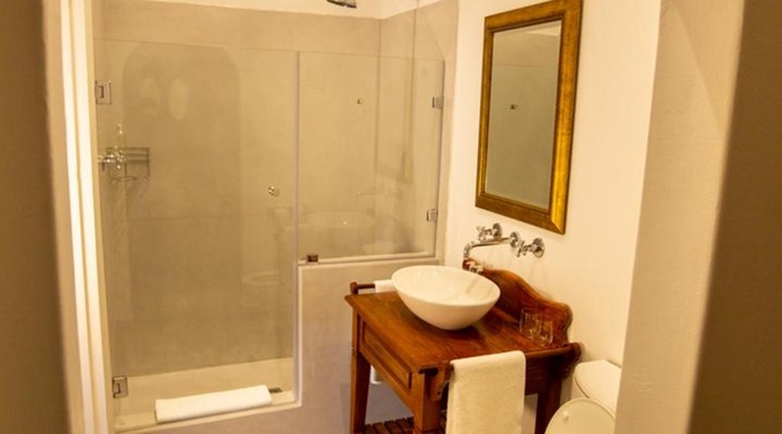 Le Ballon Rouge Guest House