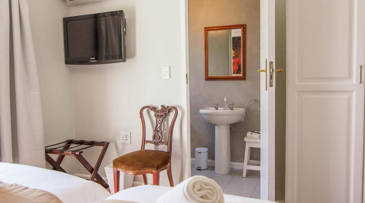 Rozenburg Guest House