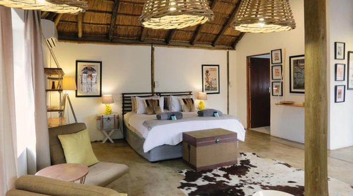 Tusk Bush Lodge & Photographic Safaris