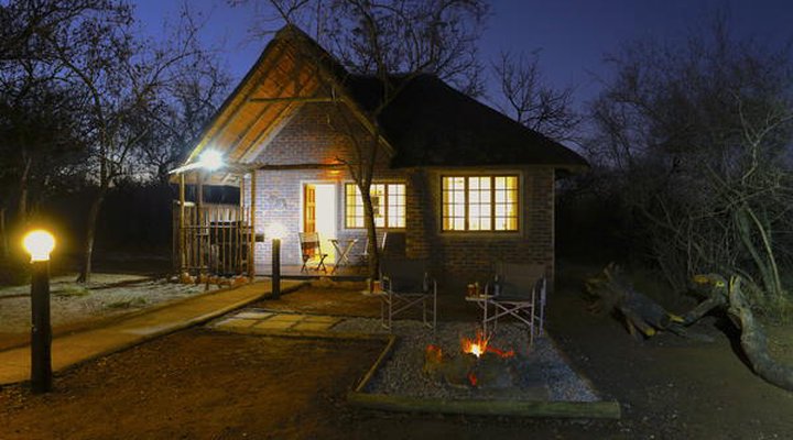 Tusk Bush Lodge & Photographic Safaris