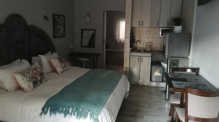 Kloofendal Guesthouse