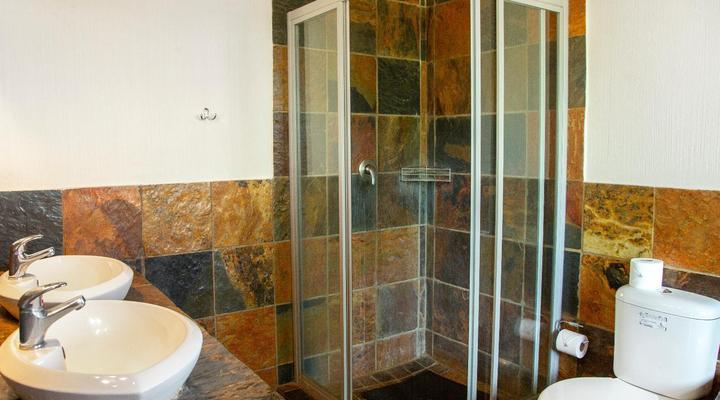 Sondela Nature Reserve & Spa Makhato Lodges